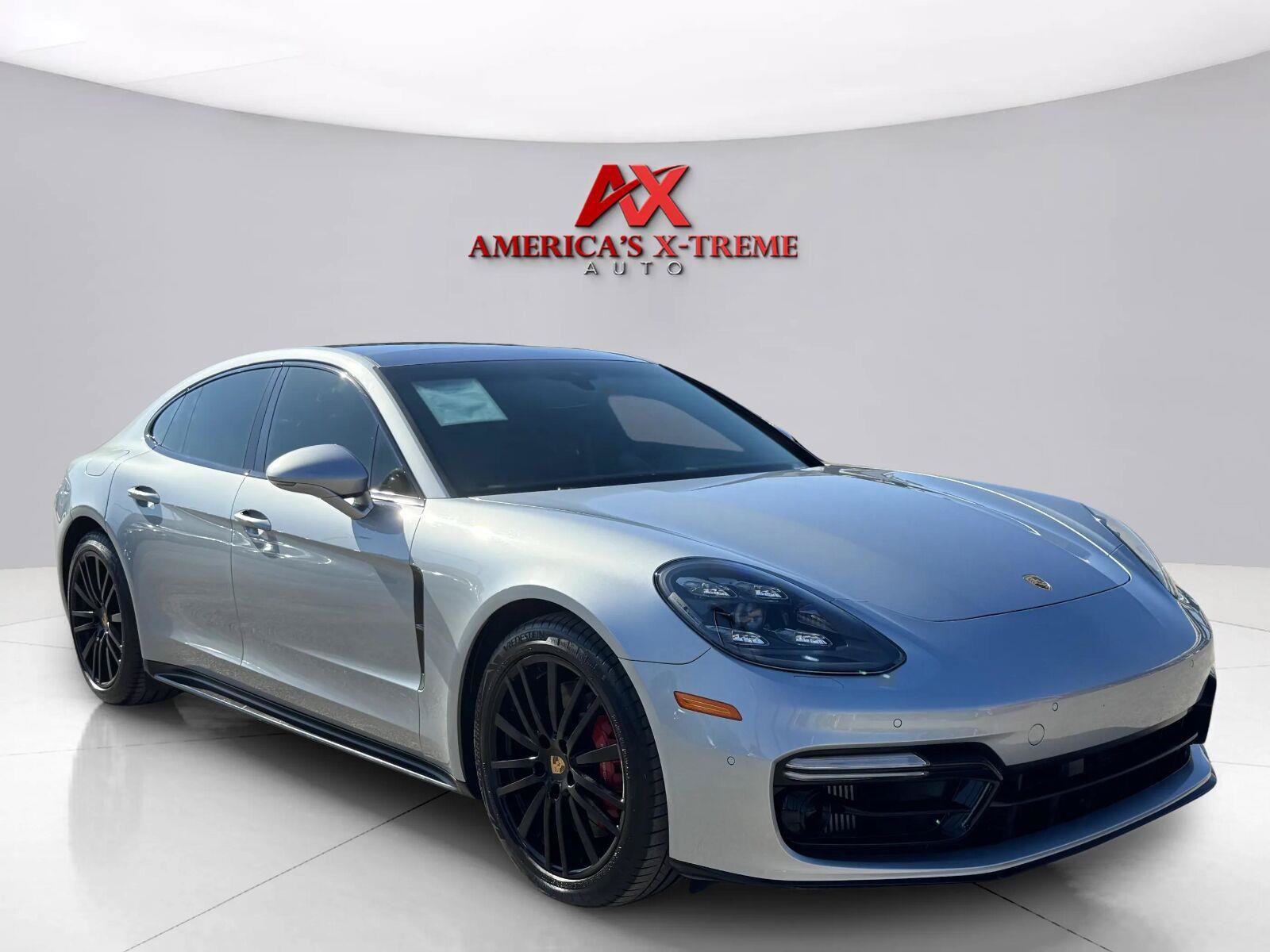 Used 2020 Porsche Panamera GTS AWD/4WD image 8