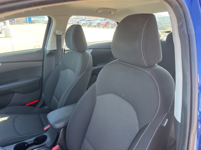 Used 2023 Kia Forte LXS image 11