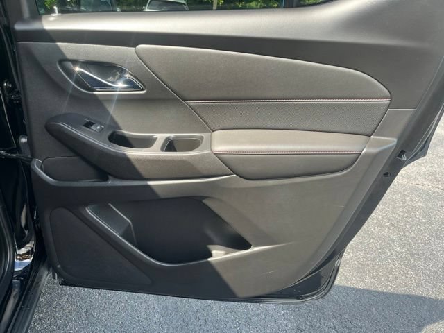Used 2023 Chevrolet Traverse RS AWD/4WD image 24