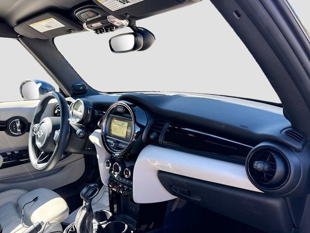 Used 2017 MINI Cooper S image 13