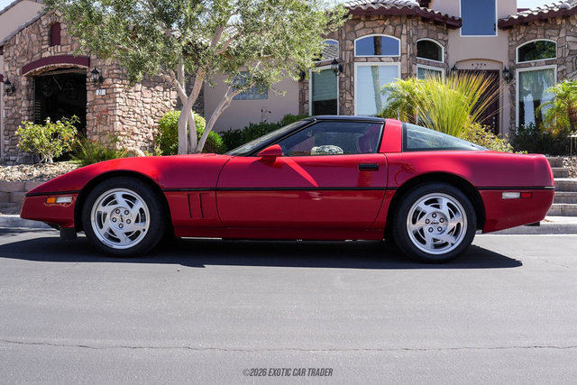 Used 1990 Chevrolet Corvette ZR-1 RWD image 3
