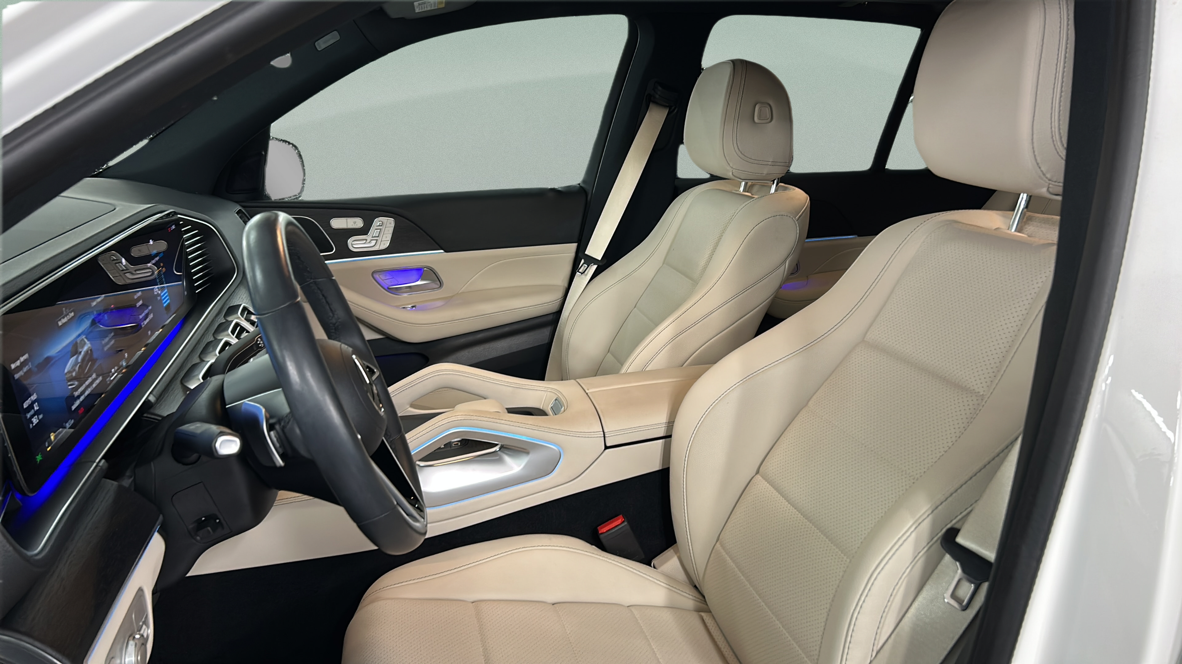 Used 2025 Mercedes-Benz GLE 450e 4MATIC image 13