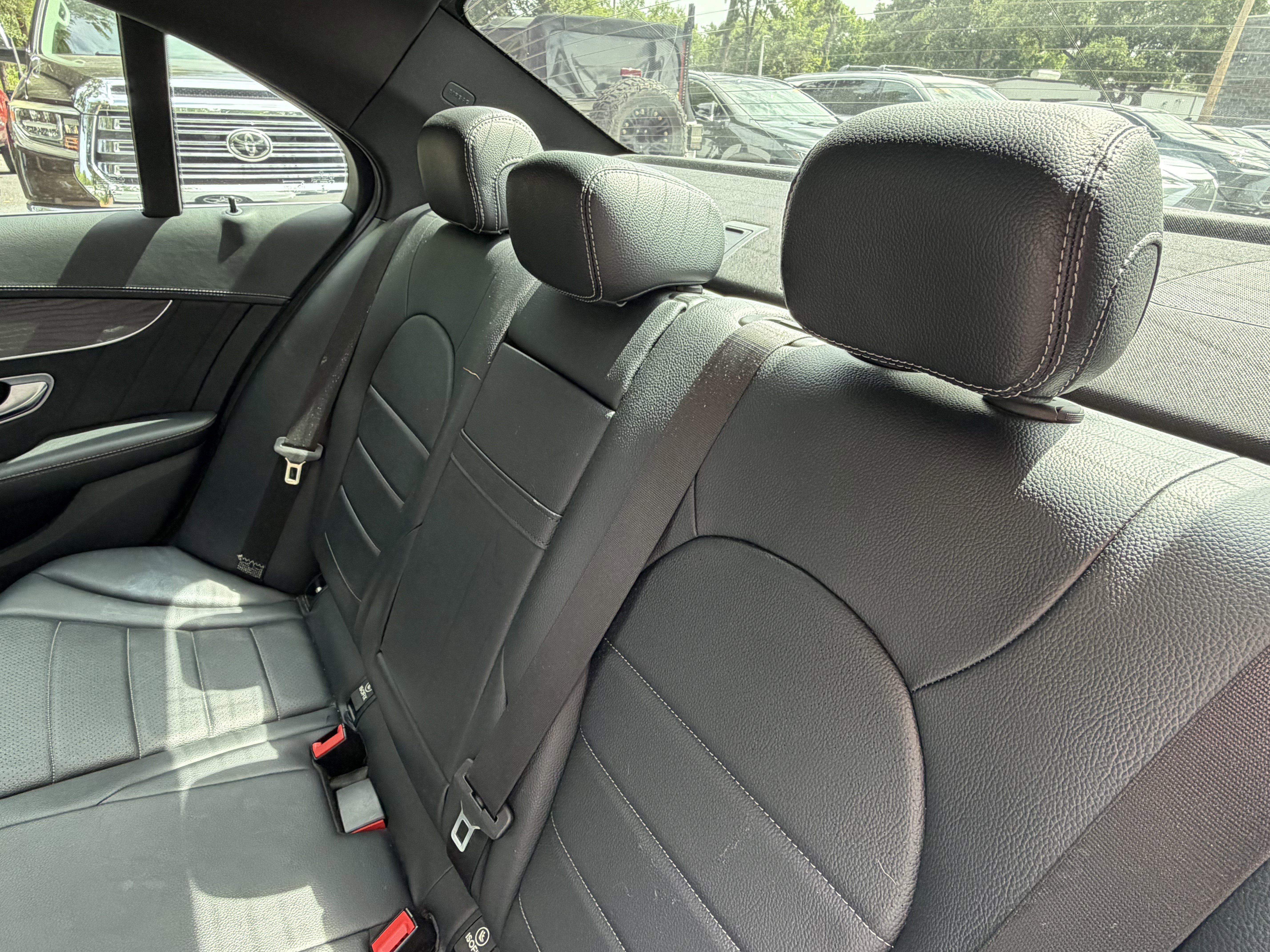 Used 2015 Mercedes-Benz C 300 4MATIC Sedan image 35