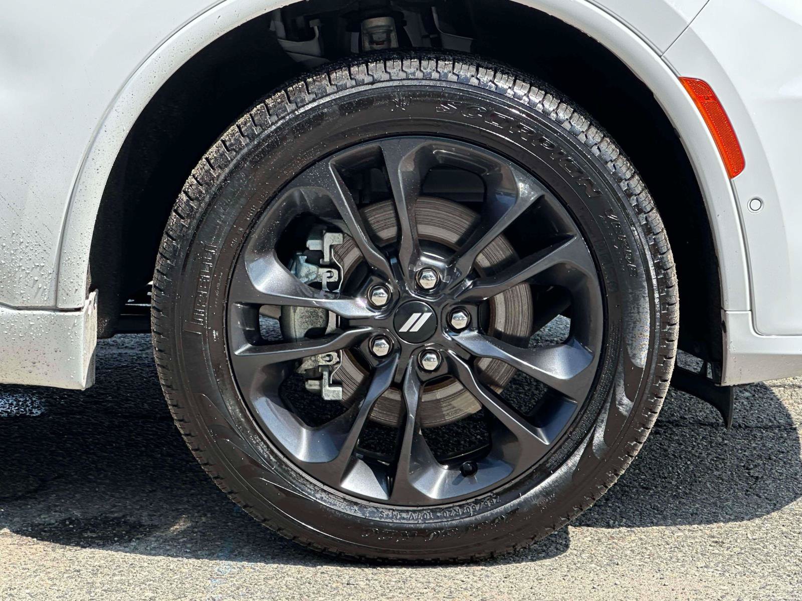 Used 2025 Dodge Durango GT AWD/4WD image 7