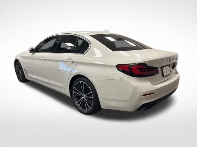Used 2021 BMW 540i w/ Convenience Package image 3