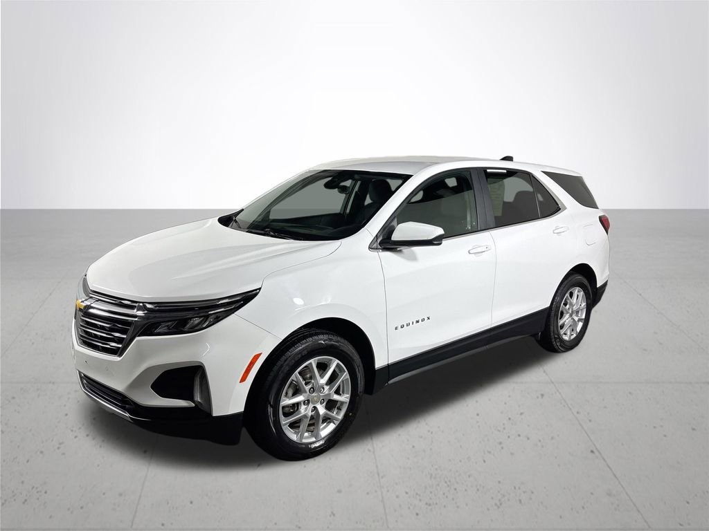 Used 2024 Chevrolet Equinox LT image 2