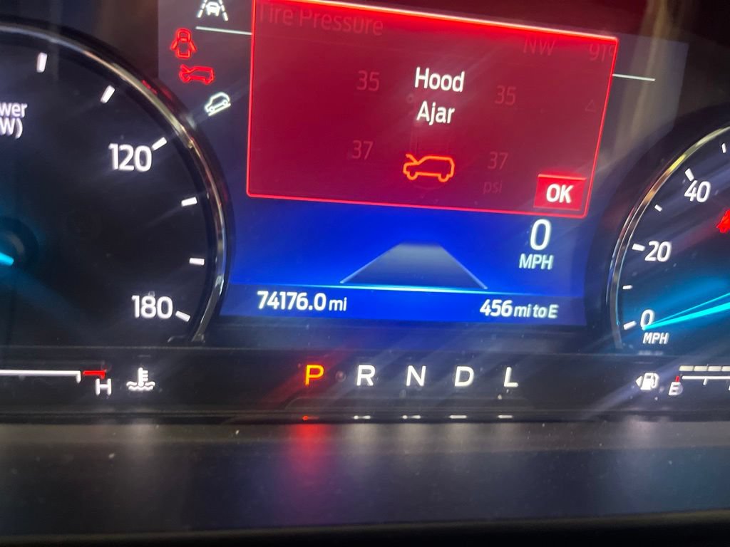 Used 2022 Ford Escape SE w/ Convenience Package FWD image 12