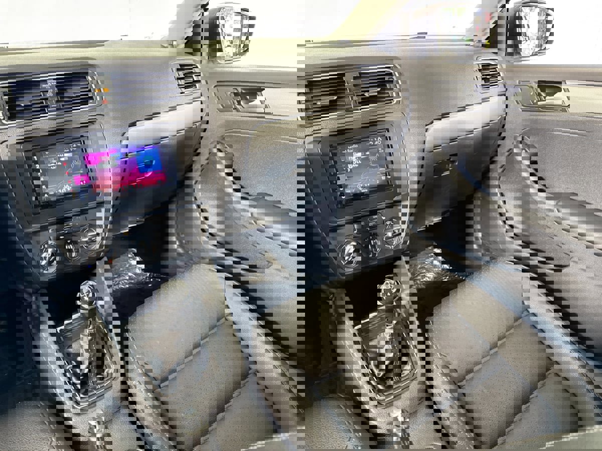 Used 2018 Volkswagen Jetta Wolfsburg Edition image 24