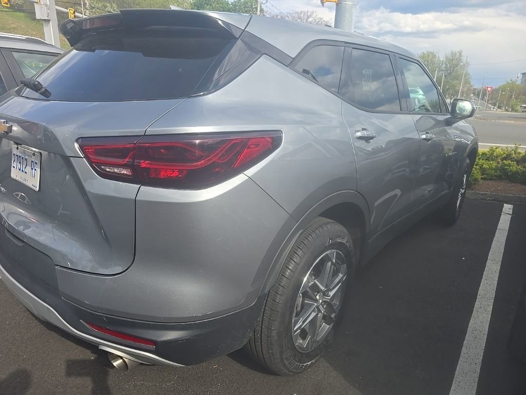 Used 2025 Chevrolet Blazer LT AWD/4WD image 4