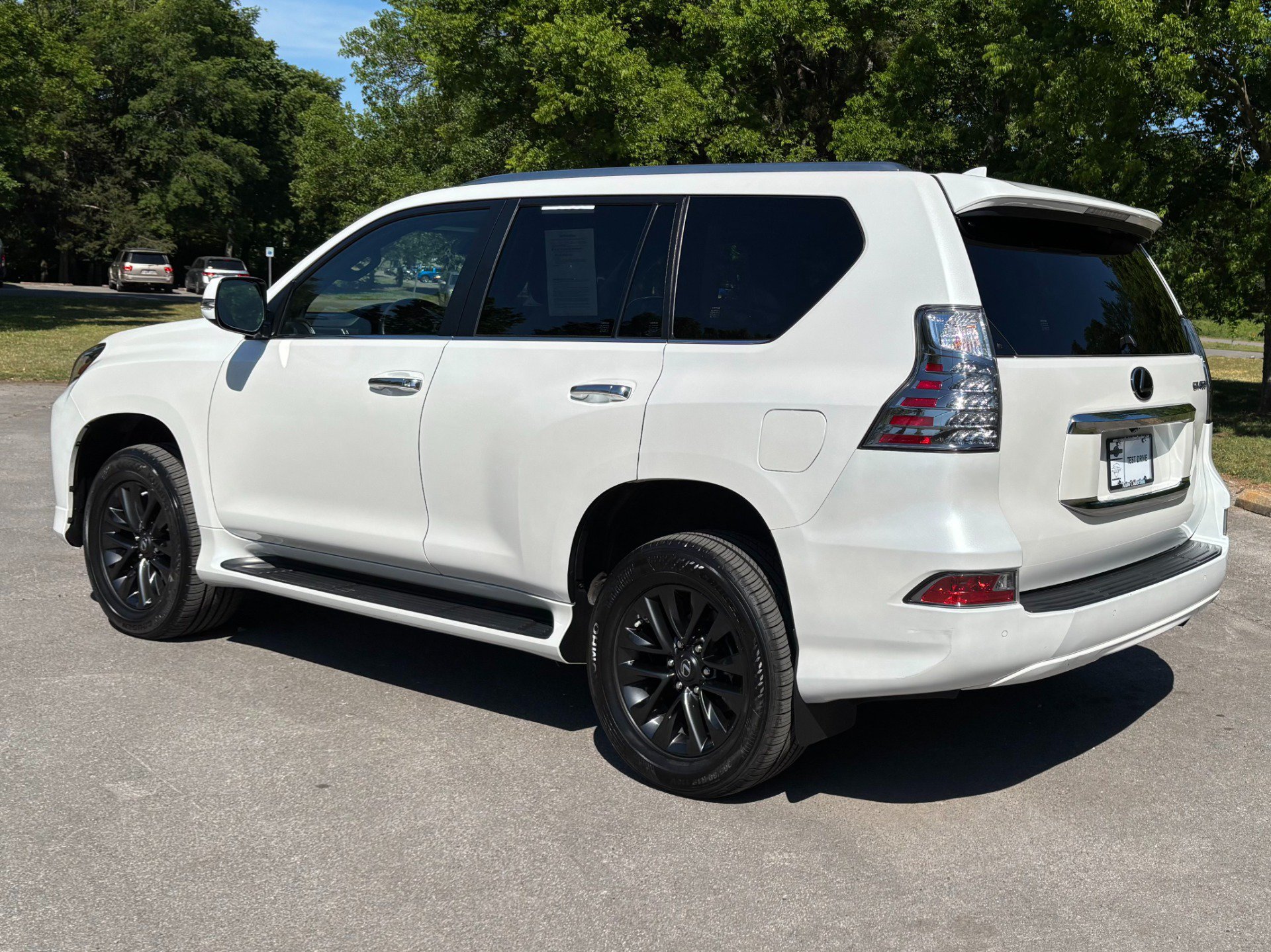 Used 2023 Lexus GX 460 Premium w/ Premium Plus Package AWD/4WD image 4