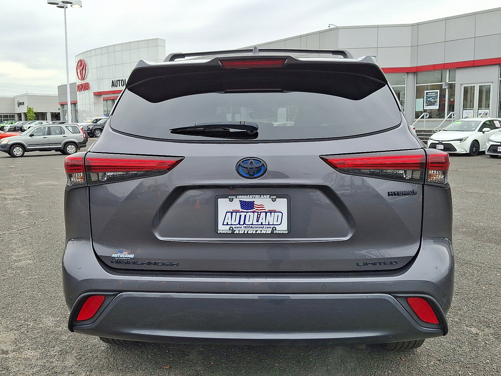 Used 2023 Toyota Highlander Limited image 6