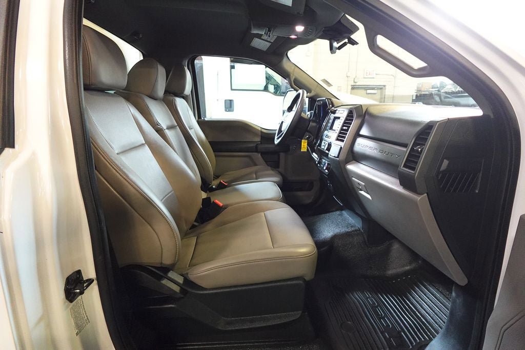Used 2020 Ford F550 4x4 Regular Cab Super Duty image 24