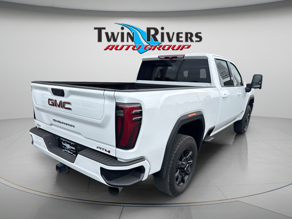 Used 2025 GMC Sierra 2500 AT4 AWD/4WD image 4