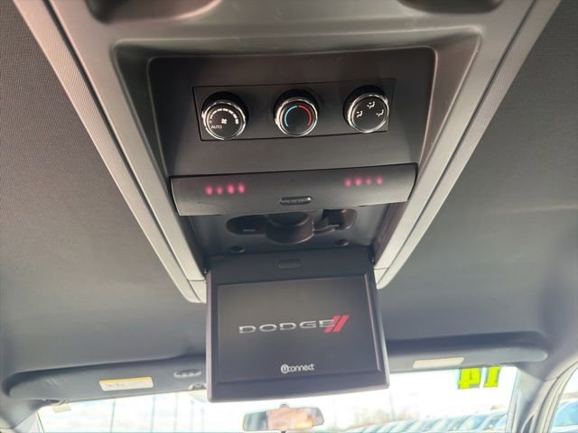 Used 2014 Dodge Grand Caravan R/T image 18
