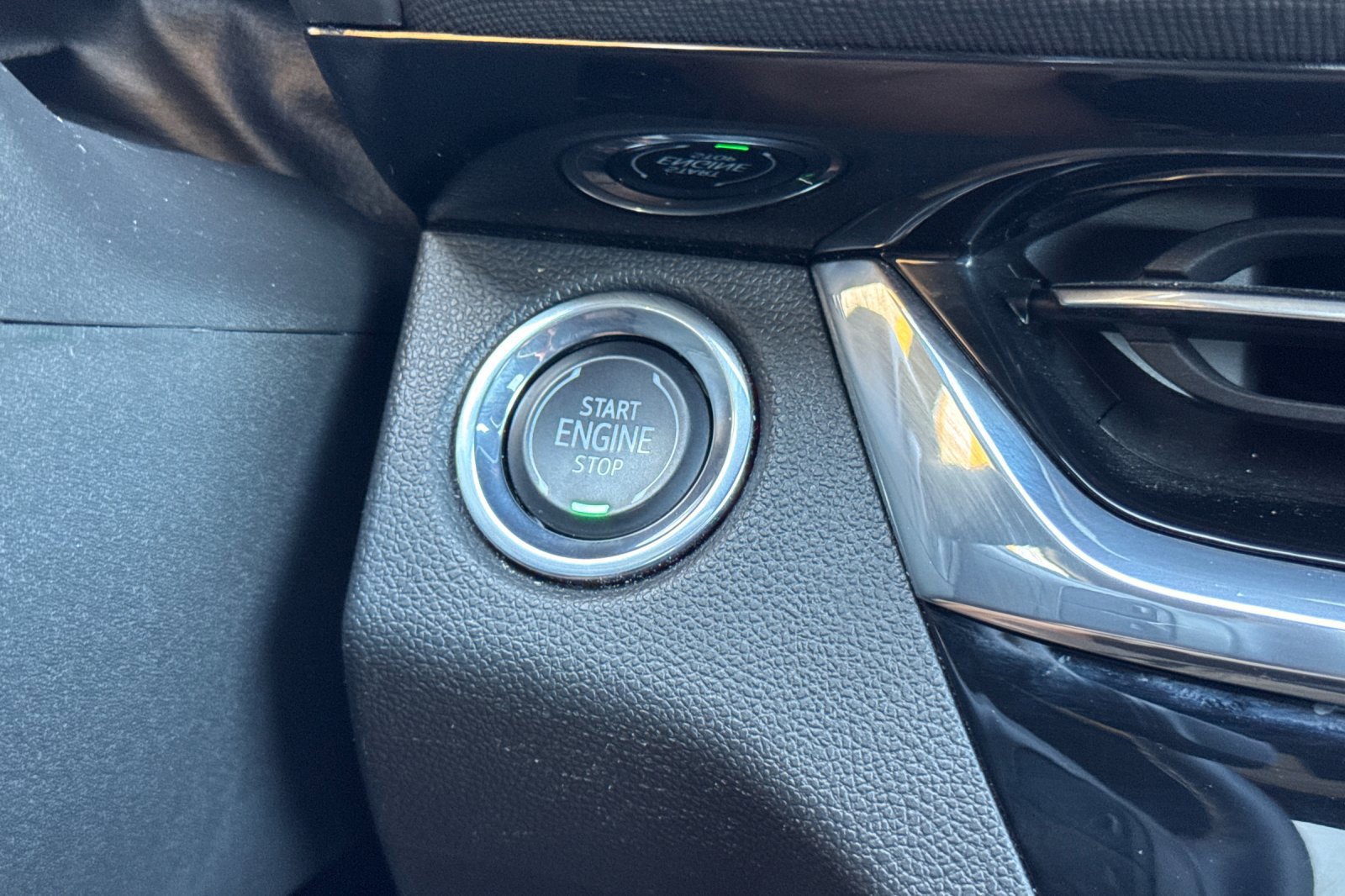 Certified 2025 Buick Envista Sport Touring w/ Convenience I Package FWD image 23
