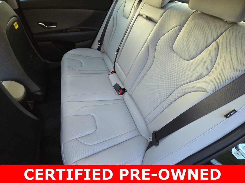 Certified 2025 Hyundai Elantra Limited image 14
