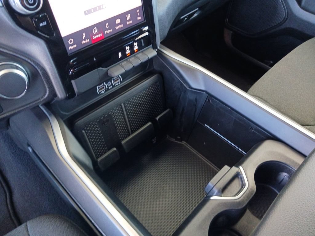 Used 2025 RAM 1500 Big Horn AWD/4WD image 24