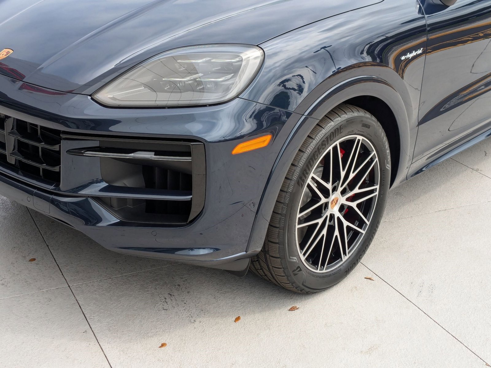 New 2025 Porsche Cayenne S image 13