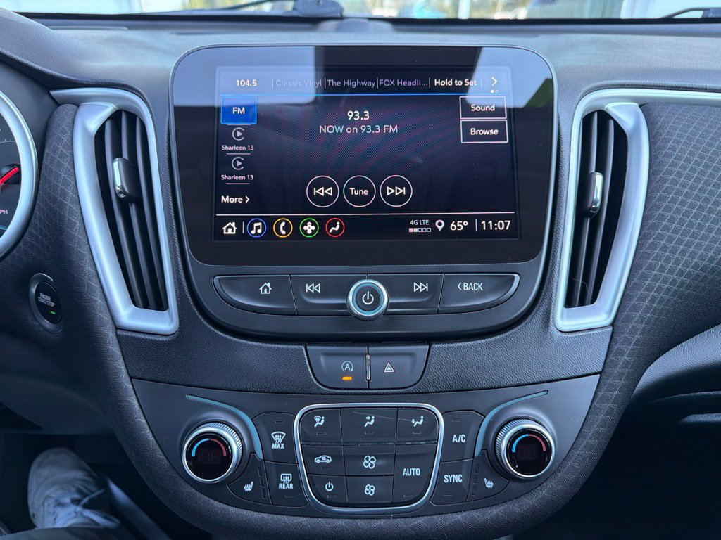 Used 2024 Chevrolet Malibu LT FWD image 13