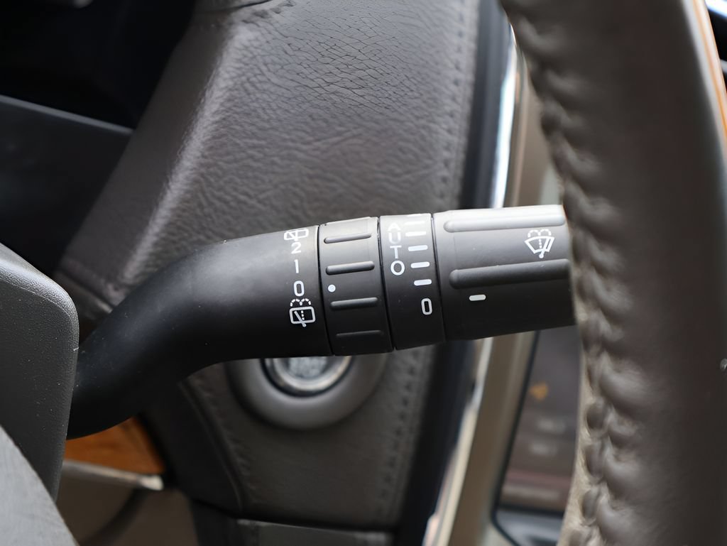 Used 2011 Lincoln MKX 2WD w/ 102A Rapid Spec Order Code image 33