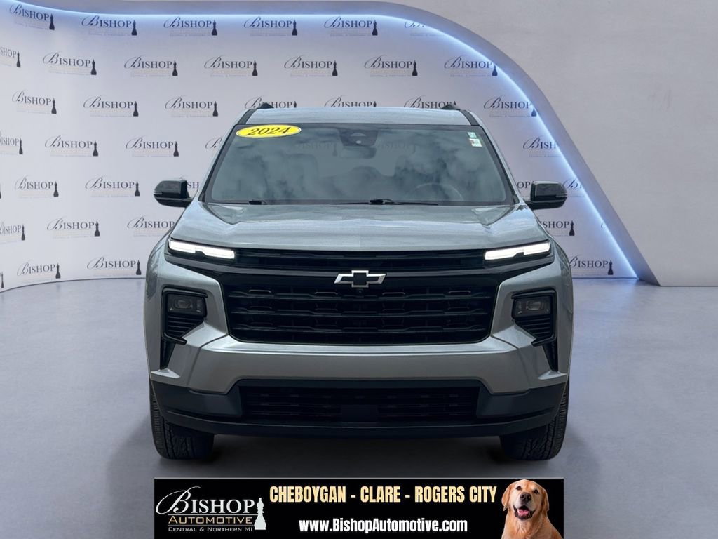 Used 2024 Chevrolet Traverse LT w/ Midnight/Sport Edition FWD image 20