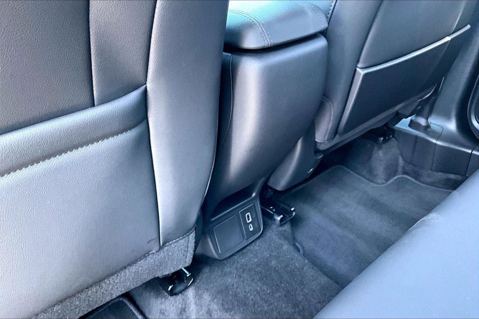 Used 2024 Buick Encore GX Sport Touring w/ Experience Buick Package AWD/4WD image 33