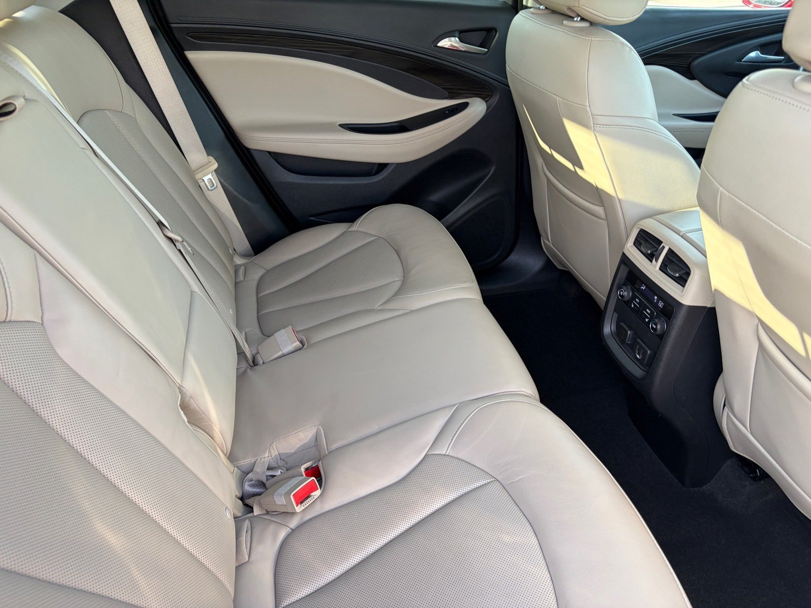 Used 2019 Buick Envision Premium AWD/4WD image 12