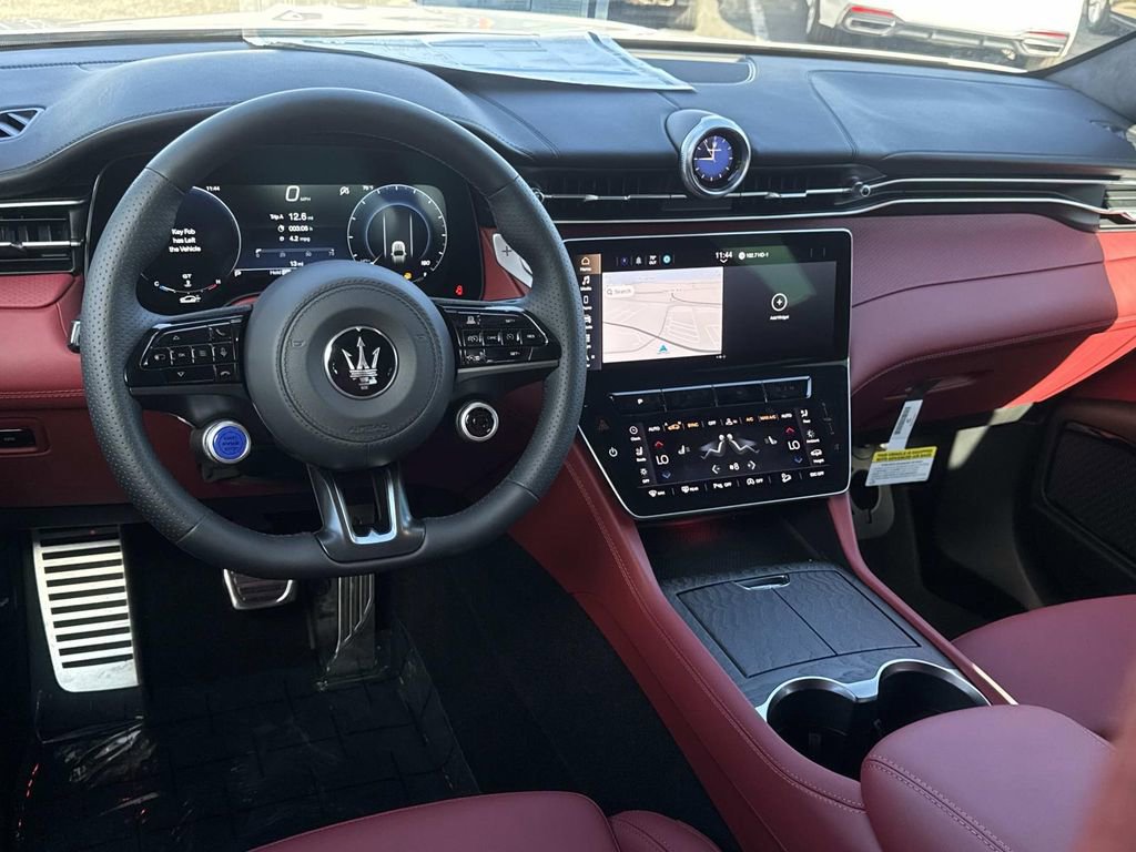 New 2026 Maserati Grecale Modena image 6