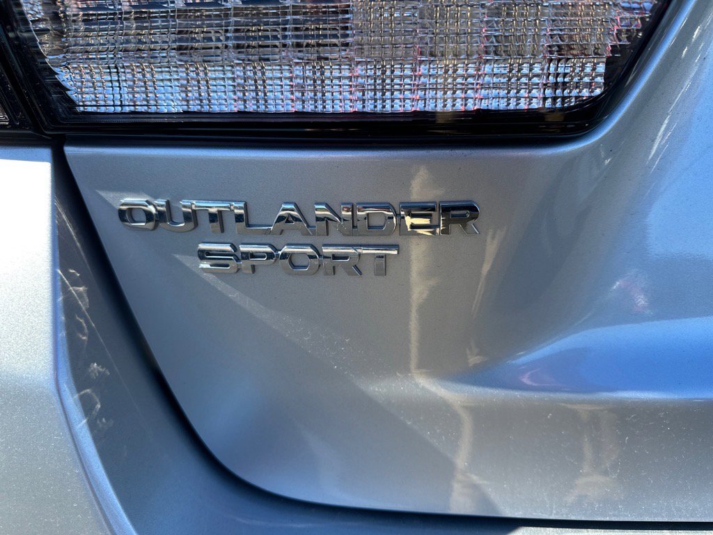 Used 2021 Mitsubishi Outlander Sport SE image 9