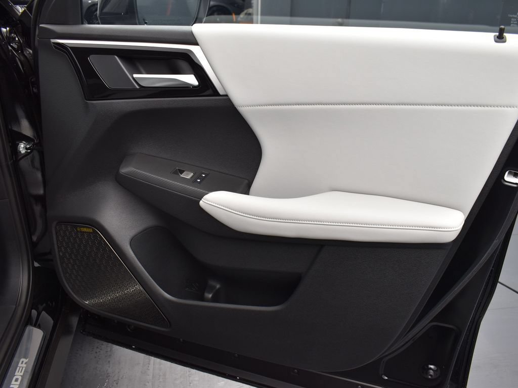 New 2026 Mitsubishi Outlander SE FWD image 16