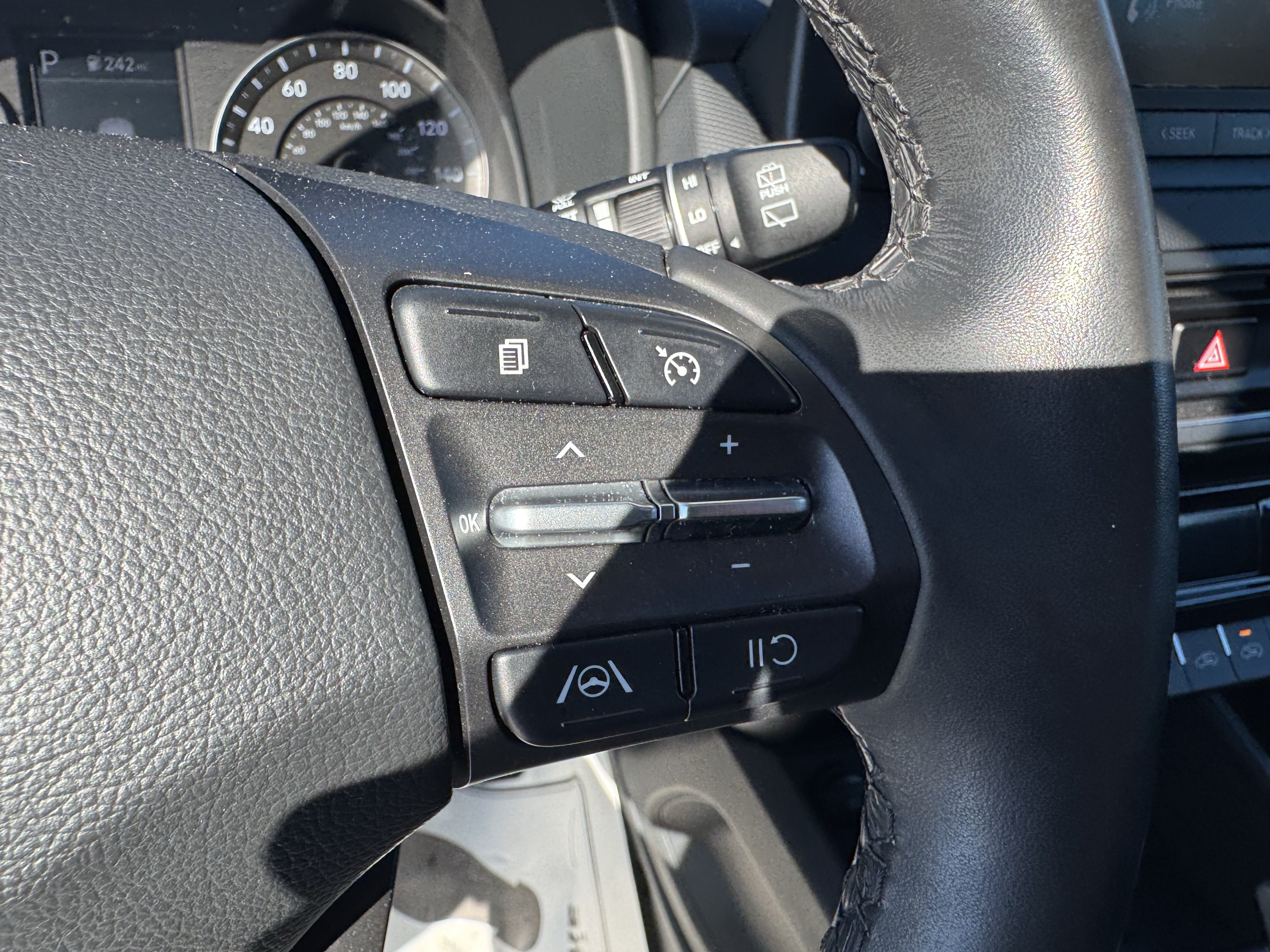 Used 2022 Hyundai Kona SEL w/ Convenience Package AWD/4WD image 18