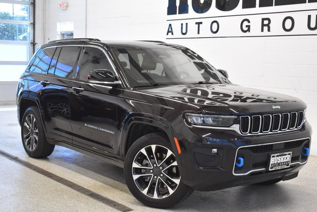 Used 2022 Jeep Grand Cherokee Overland w/ Luxury Tech Group IV AWD/4WD video 1