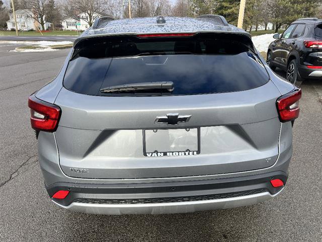 New 2026 Chevrolet Trax LT w/ Driver Confidence Package image 4