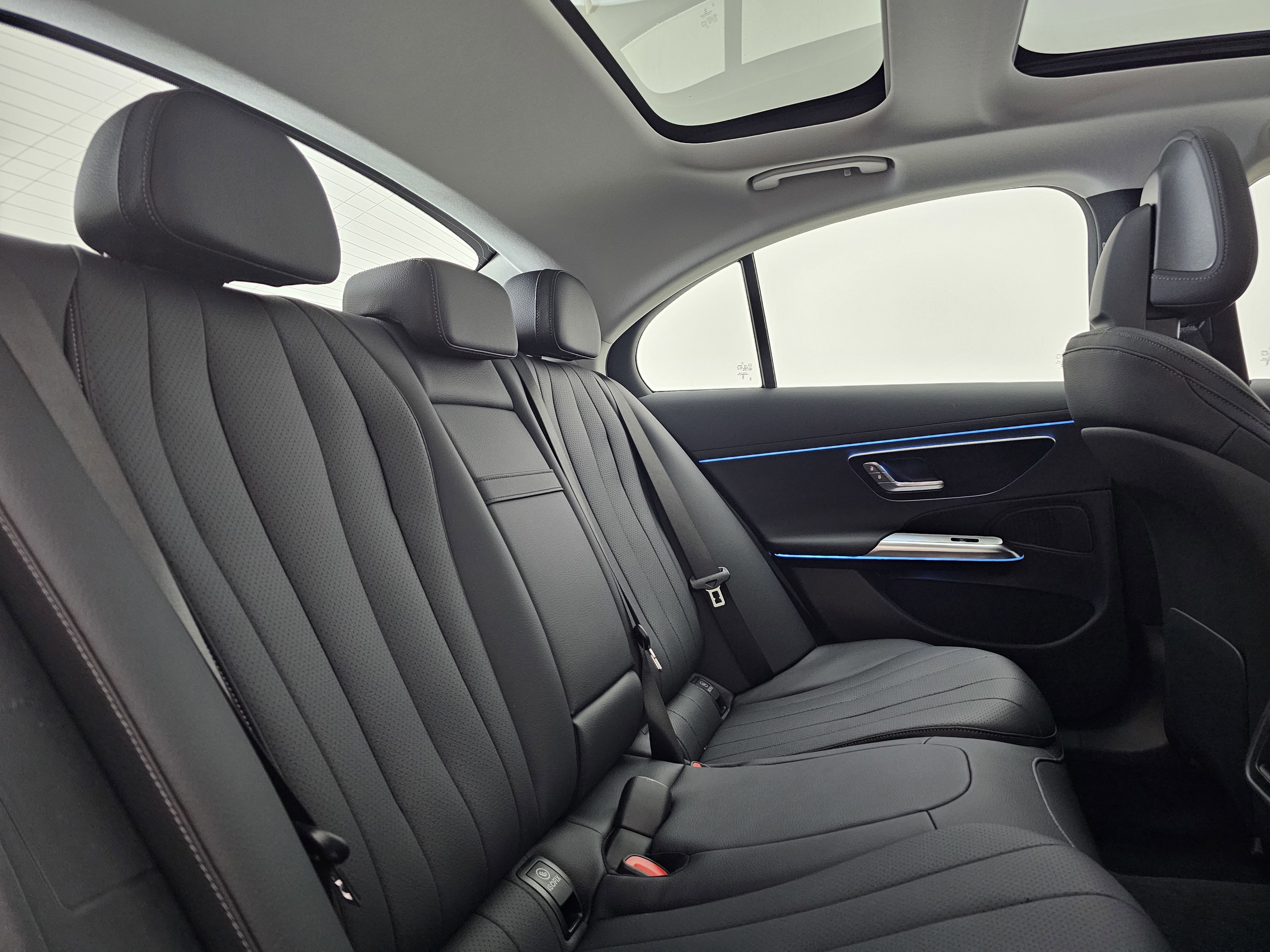 New 2026 Mercedes-Benz E 350 4MATIC Sedan image 24