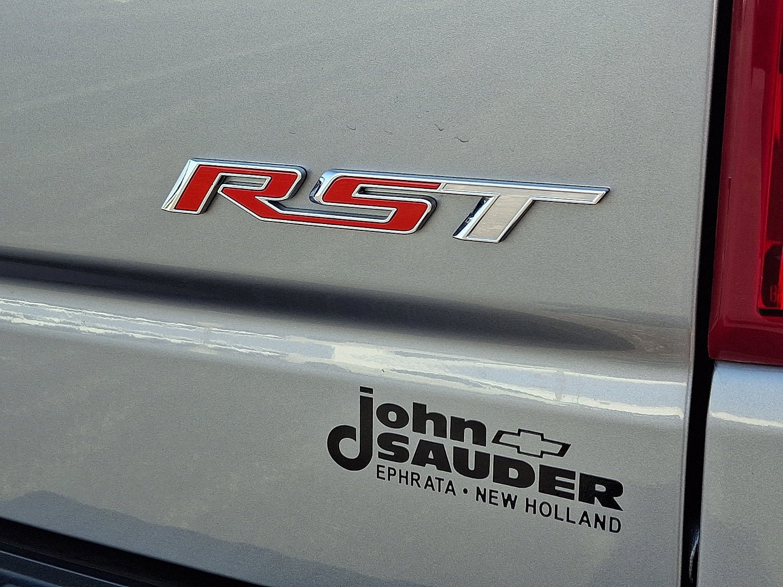 Used 2023 Chevrolet Silverado 1500 RST AWD/4WD image 27