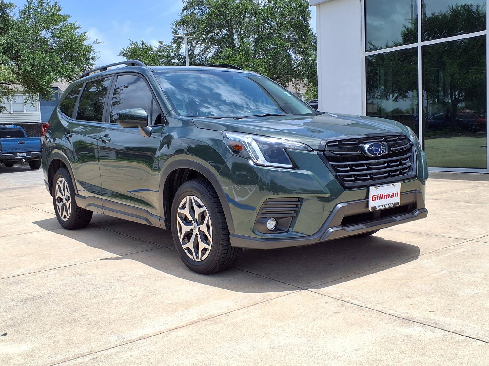 Used 2024 Subaru Forester Premium AWD/4WD image 2