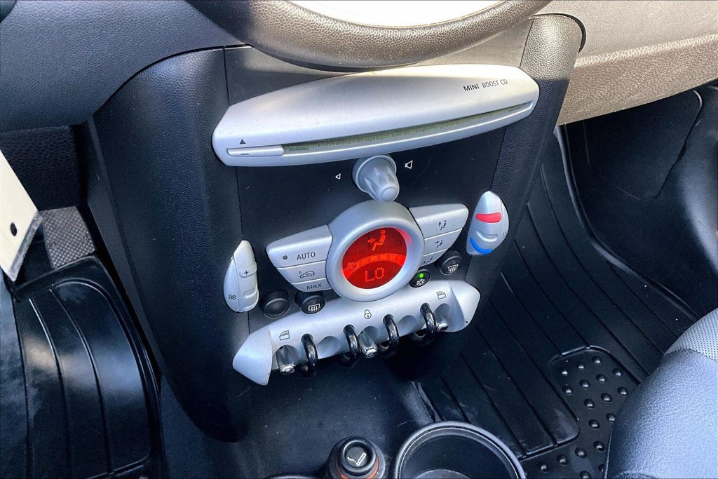 Used 2009 MINI Cooper Hardtop FWD image 15
