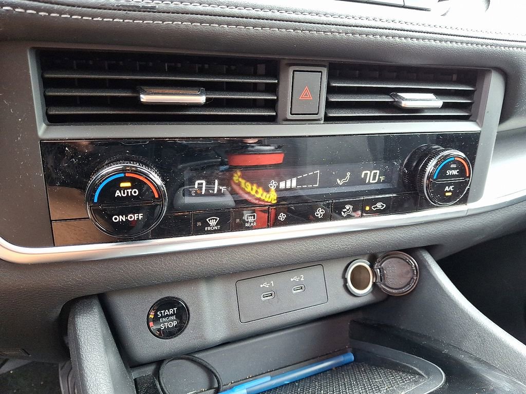 Used 2025 Nissan Rogue SV image 13