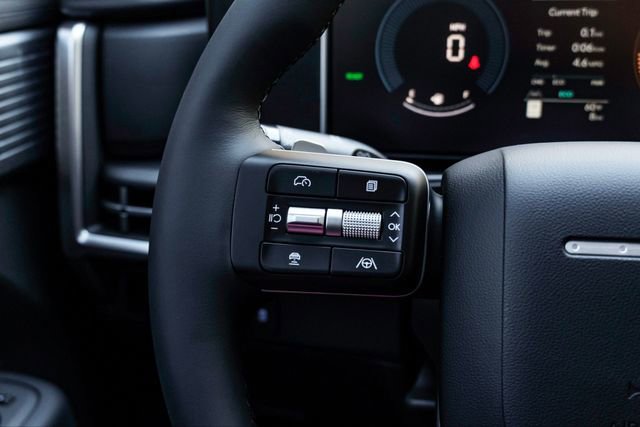 New 2026 Hyundai Santa Fe SE image 10