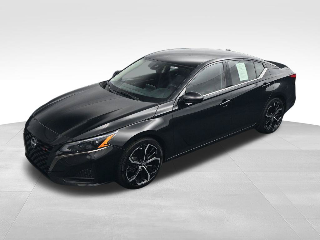 Used 2025 Nissan Altima 2.5 SR FWD image 28