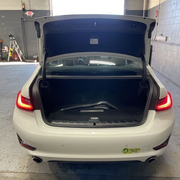 Used 2022 BMW 330e xDrive w/ Driving Assistance Package image 22