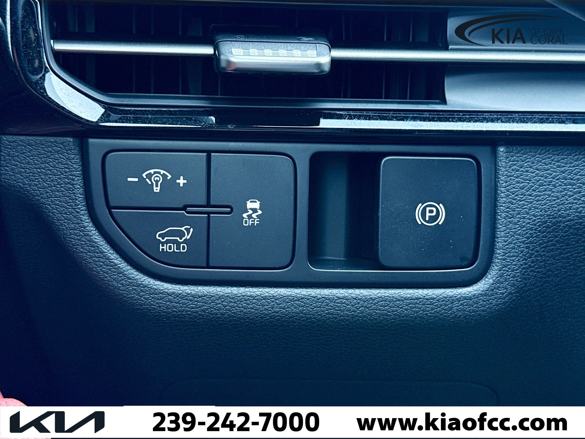 New 2026 Kia Sportage SX image 34