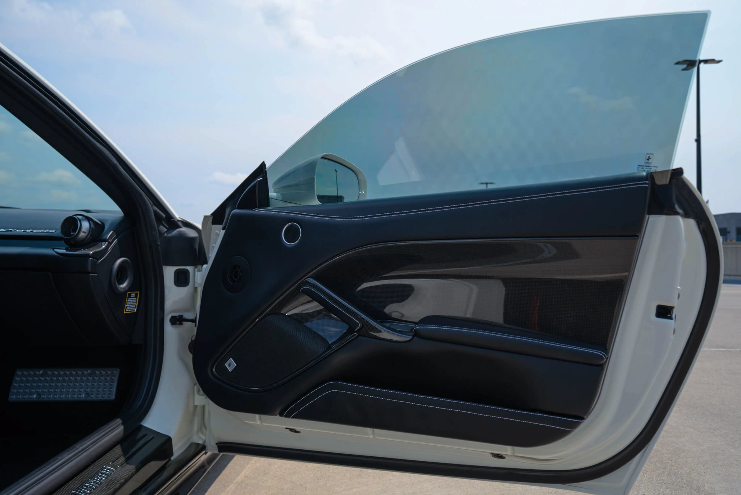 Used 2015 Ferrari F12 Berlinetta RWD image 64