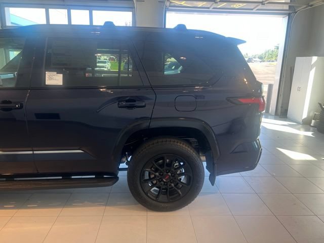 New 2026 Toyota Sequoia Platinum w/ TRD Off-Road Package AWD/4WD image 5