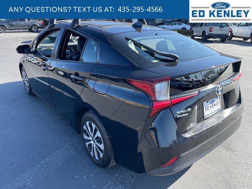 Used 2020 Toyota Prius XLE image 30