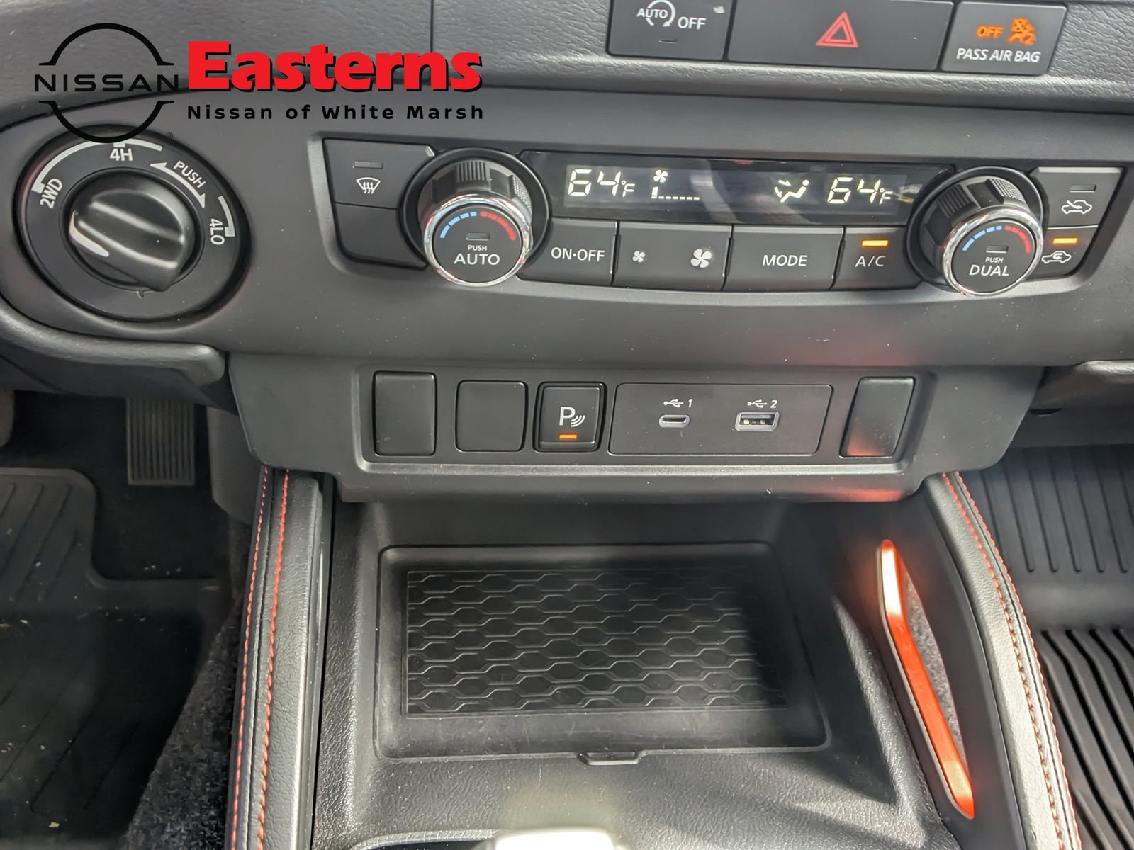 Used 2024 Nissan Frontier PRO-4X w/ Technology Package AWD/4WD image 19
