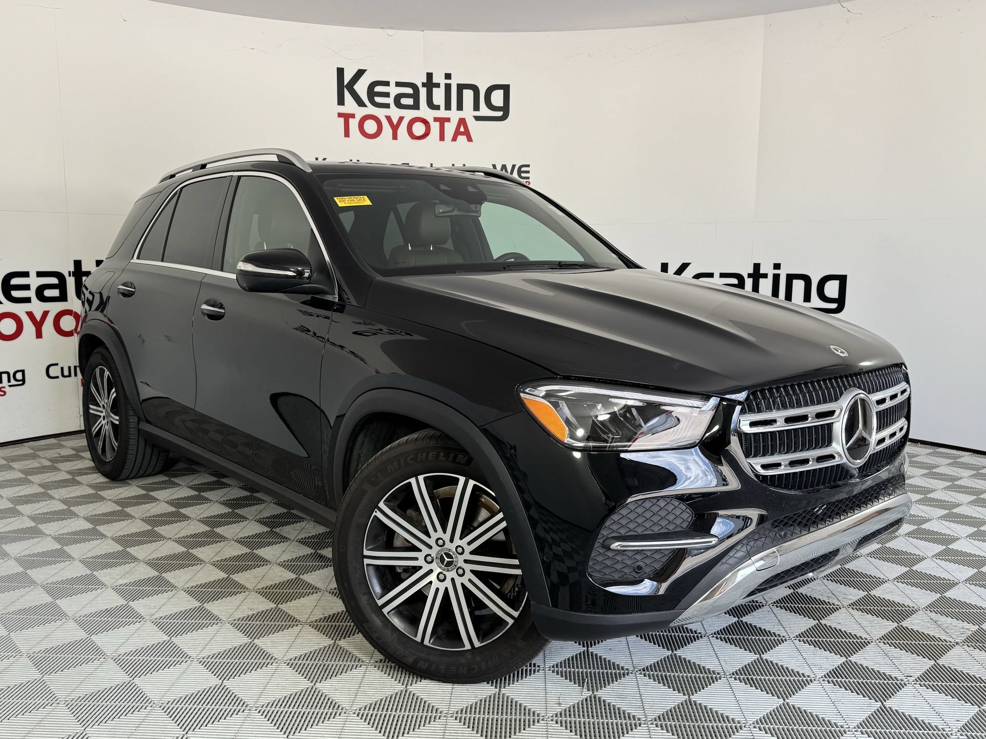 Used 2026 Mercedes-Benz GLE 350 4MATIC image 3