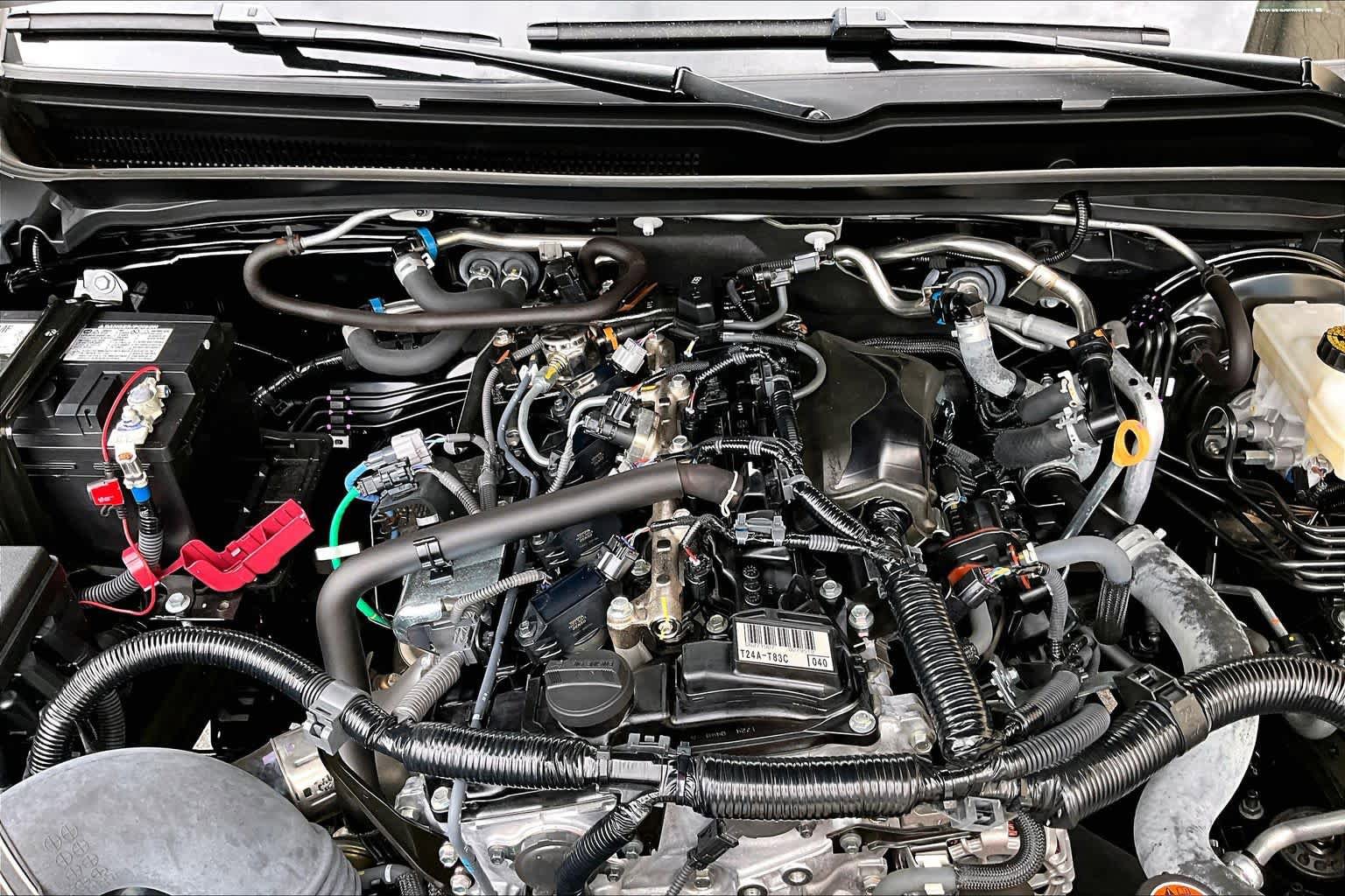 Certified 2024 Toyota Tacoma SR5 AWD/4WD image 32