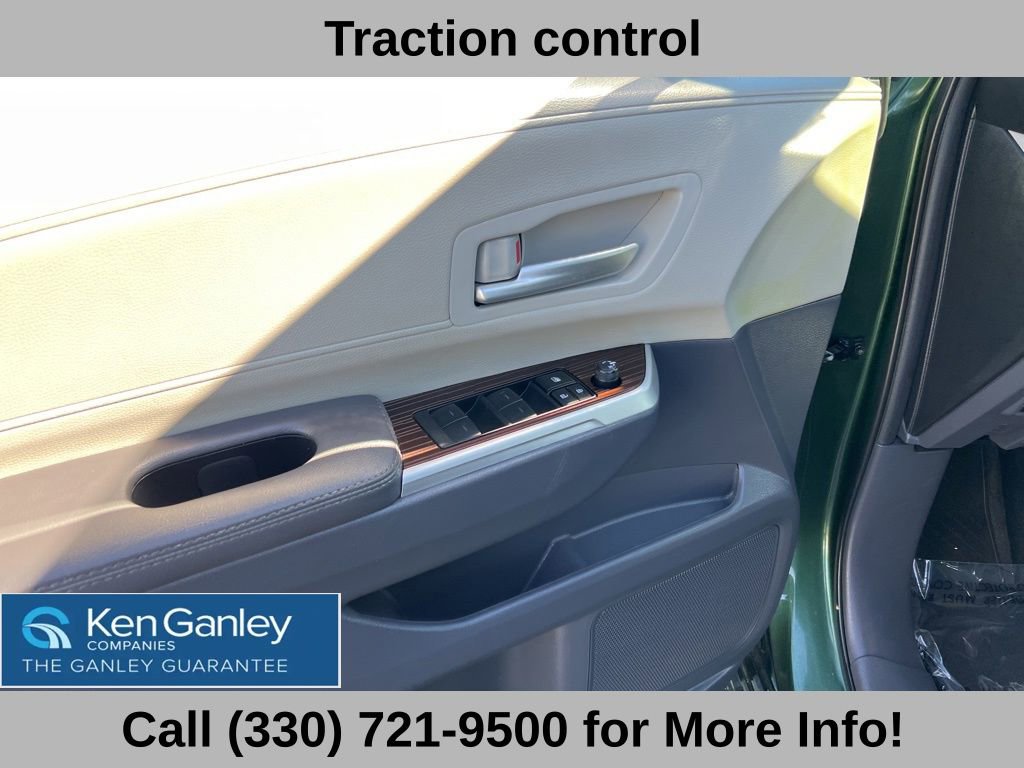 Used 2023 Toyota Sienna XLE image 26
