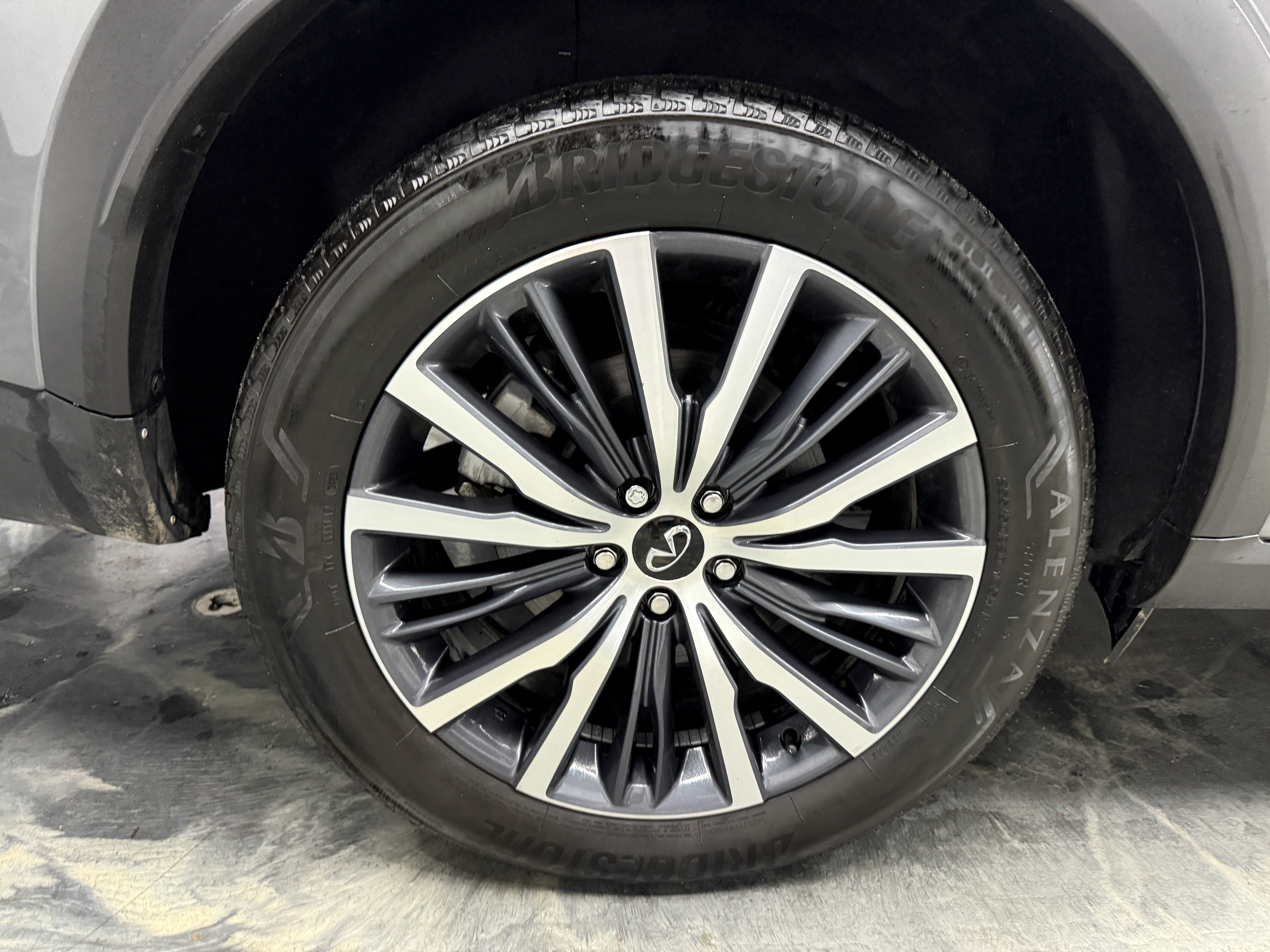 Used 2024 INFINITI QX60 Sensory AWD/4WD image 27